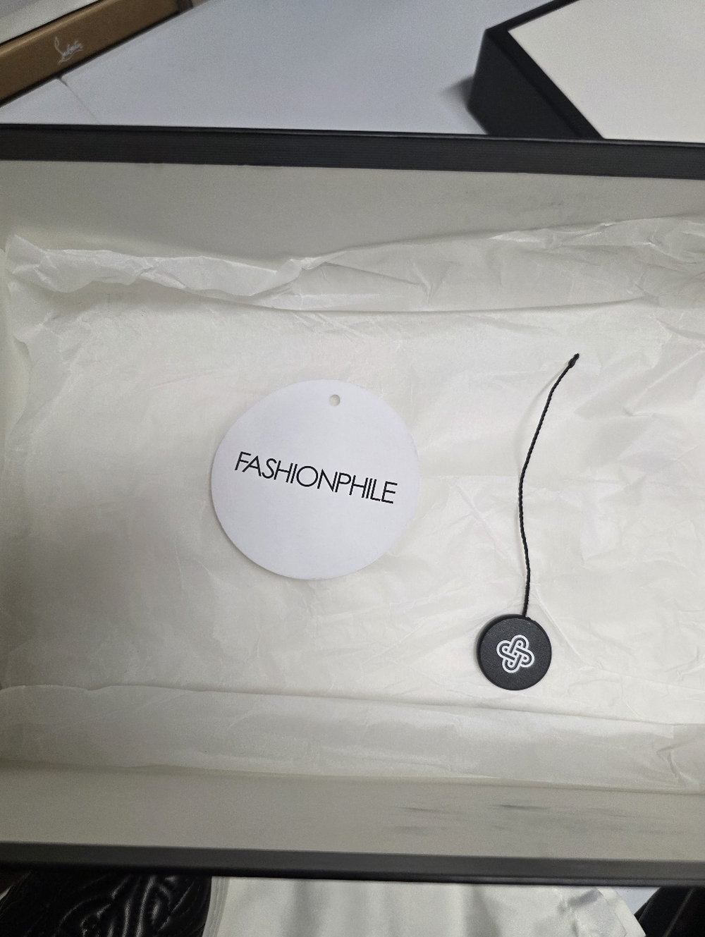 GUCCI RHOMBUS (CALFSKIN) SLIP-ON - Picture 10 of 15